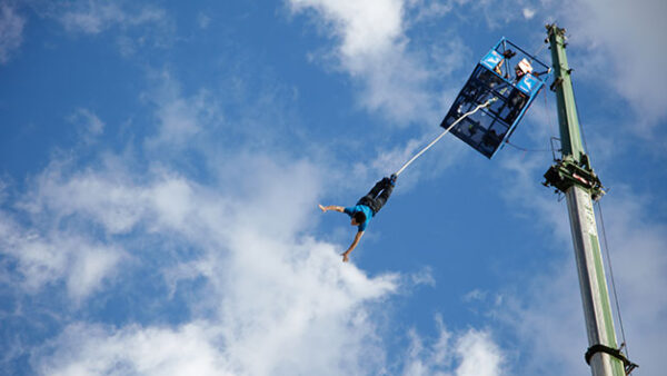 Shop the Exhilarating 160ft Tandem Bungee Jump Experience in London for Couples - Image 2