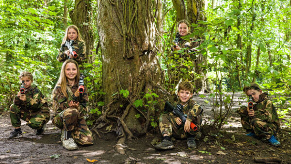 Shop the Ultimate Family Forest Laser Tag Experience for Four with Lunch Included at GO Laser Tag London - Image 4