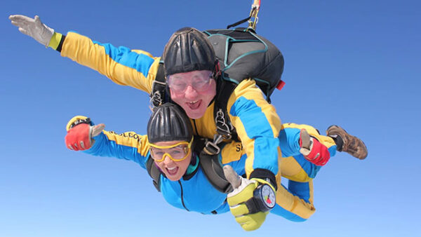 Shop the Exhilarating Tandem Skydiving Experience in Cumbria for Individuals - Image 2