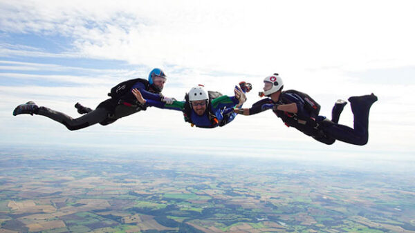 Shop the Exhilarating Tandem Skydiving Experience in Nottingham for Individuals - Image 5