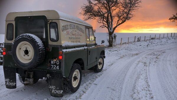 Three Hour Land Rover Driving Experience for Two at Vintage Land Rovers Tours - Image 4