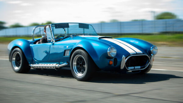 Shop the Ultimate Classic Car Driving Experience for One: A Timeless Adventure - Image 5