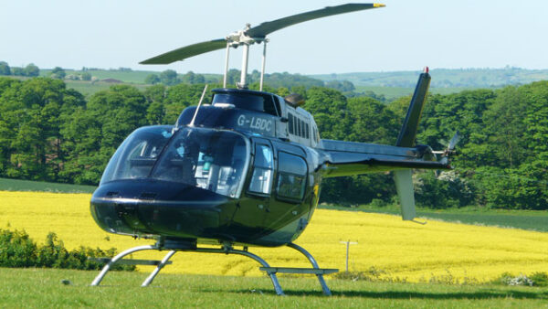 Shop Our Exclusive 30-Minute Themed Sightseeing Helicopter Experience for an Individual - Image 3