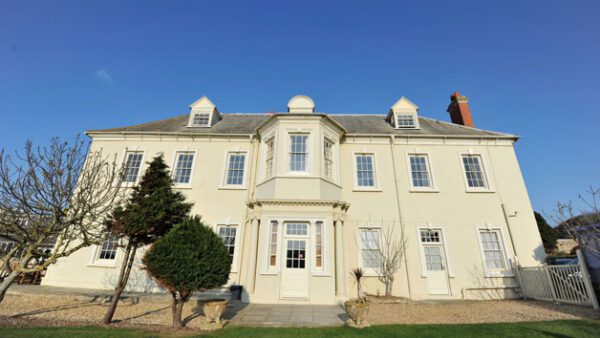 Shop the "Precious Moments" Spa Day Experience for Expectant Mothers: Includes a 55-Minute Treatment at Moonfleet Manor - Image 2