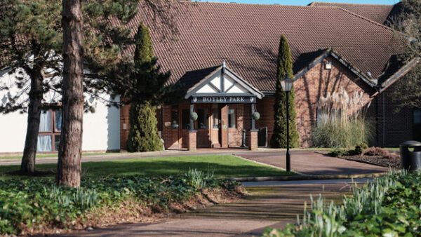 Shop the "Afternoon Escape Spa Day Experience" for Two at Macdonald Botley Park Hotel - Available Weekdays - Image 2