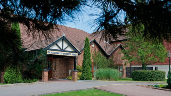Shop the "Afternoon Escape Spa Day Experience" for Two at Macdonald Botley Park Hotel - Available Weekdays - Image 4