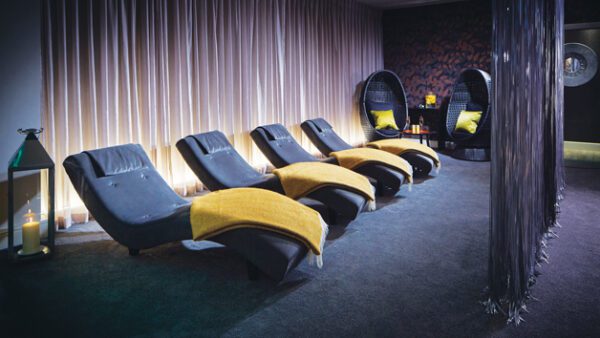 Shop the Indulgent Spa Experience: 40-Minute Treatment and Afternoon Tea for Two at Rowhill Grange - Image 3