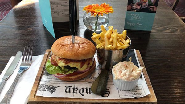 Shop the Luxurious Spa Day Experience with Lunch at Bournemouth West Cliff for Two - Image 3