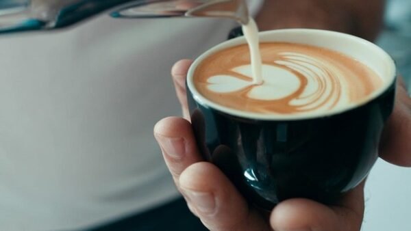 Shop the Winchester Coffee Mastery Course: A Comprehensive Latte Art Training for Individuals - Image 4