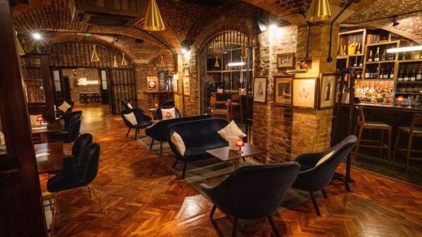 Shop the Exclusive Champagne Cocktails & Gourmet Cheese Platter Experience for Two at 116 Pall Mall's Prestigious Champagne Bar by Searcys - Image 4