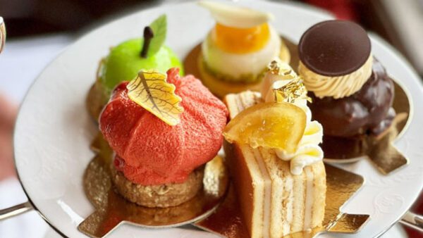 Shop the Exclusive Royal Champagne Afternoon Tea Experience for Two at The Rubens at the Palace - Image 3