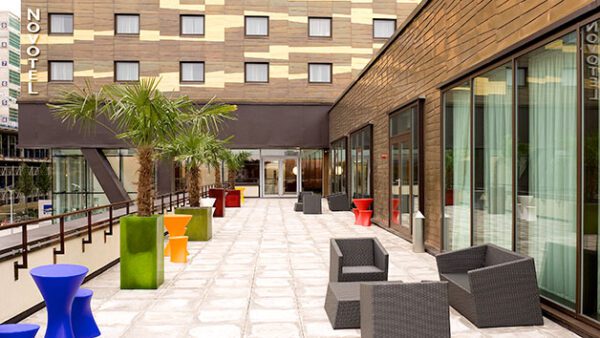 Shop the Overnight Getaway for Couples: Includes Breakfast and Sparkling Wine at Novotel London Paddington