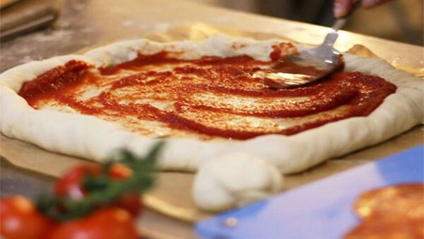 Shop the Exclusive Pizza Making Class Experience at The Avenue Cookery School - Image 2