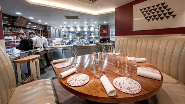 Shop the Exclusive Three-Course Lunch Experience for Two at the Michelin-Starred Petrus by Gordon Ramsay - Image 7