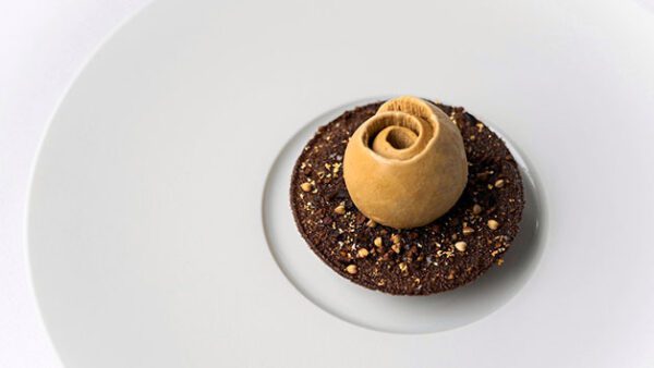Shop the Exclusive Three-Course Lunch Experience for Two at the Michelin-Starred Petrus by Gordon Ramsay - Image 8