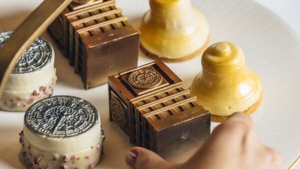 Shop the Exclusive Afternoon Tea and Champagne Experience for Two at The Library, London Marriott Hotel County Hall - Image 7