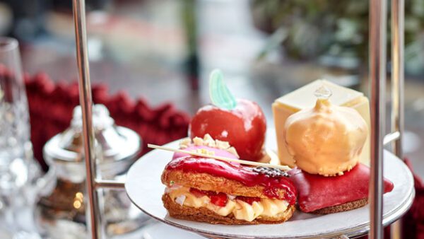 Shop the Exclusive Bottomless Champagne Afternoon Tea Experience for Two at The Rubens at the Palace - Image 4