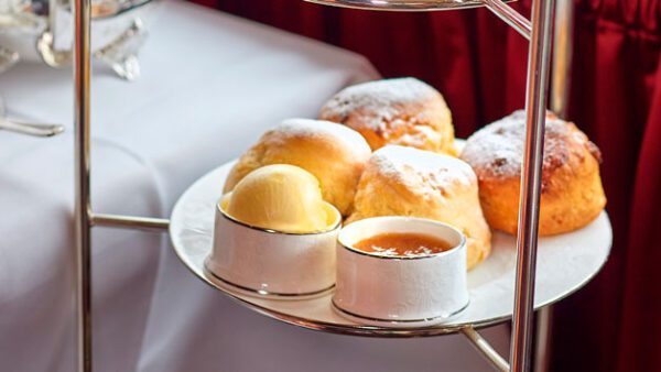 Shop the Exclusive Bottomless Champagne Afternoon Tea Experience for Two at The Rubens at the Palace - Image 3