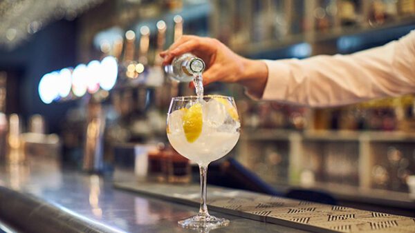 Shop the Exclusive Three-Course Lunch Experience with Complimentary Bottle of Fizz for Two at Amalfi White - Image 4