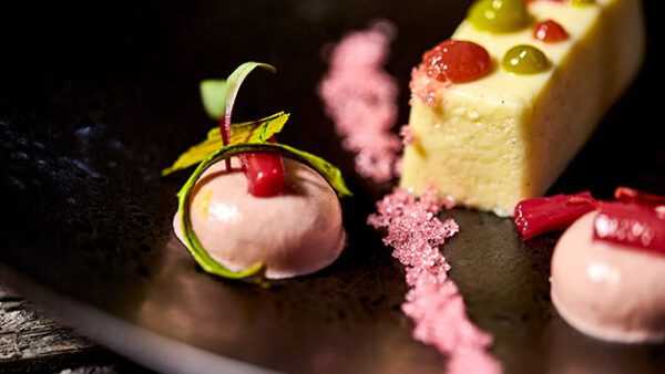 Shop the Exclusive Three-Course Lunch Experience with Complimentary Bottle of Fizz for Two at Amalfi White - Image 6