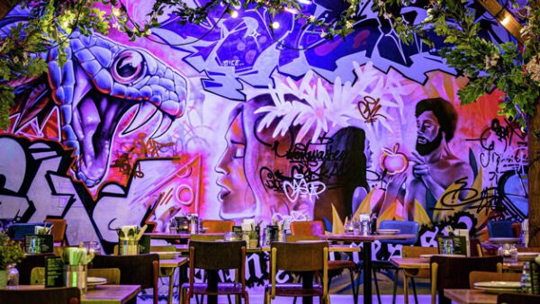 Shop the Exclusive Dining Experience: Bottomless Pizza and Cocktail at Gordon Ramsay's Street Pizza for Two - Image 7