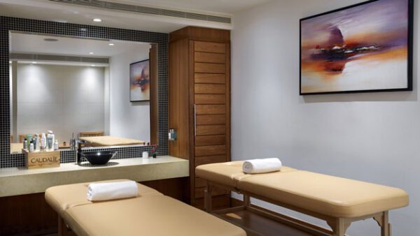 Shop the Exclusive Spa Day Experience for Two, Featuring a 40-Minute Treatment at Rena Spa, Leonardo Royal London Tower Bridge - Image 6