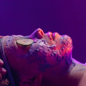Shop the Exclusive One-Hour Bespoke Facial Experience for One at LUSH Spas – VALIDATION FACIAL