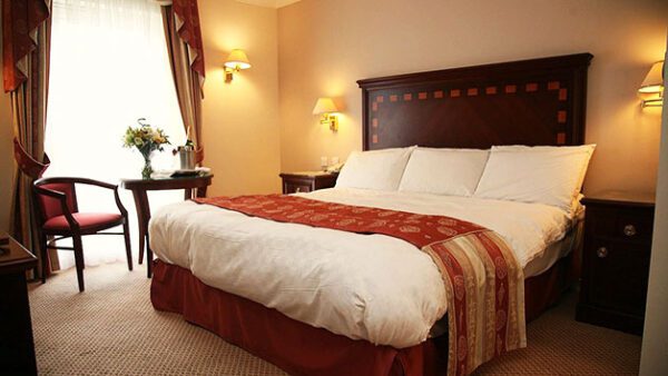 Shop the Exclusive One-Night Getaway for Two at Manor of Groves
