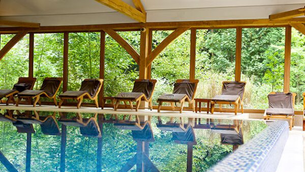 Shop the Exclusive One-Night Getaway for Two at the Prestigious Luton Hoo Hotel - Image 4