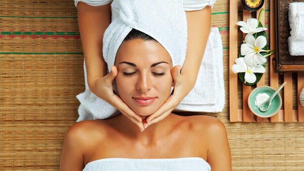 Shop the Exclusive One-Night Spa Retreat with Gourmet Dinner for Couples