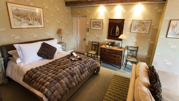 Shop Our Luxurious Two-Night Getaway Package with Gourmet Dinner for Two - Image 4