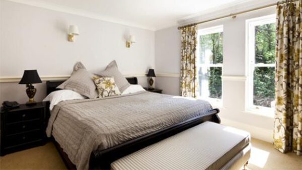 Shop the Exclusive One Night Country House Escape Experience - Image 8