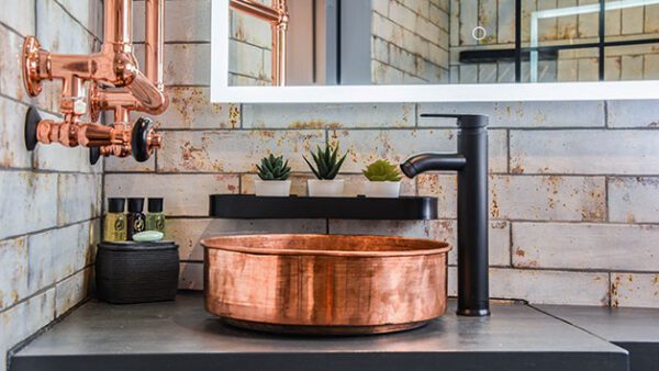 Shop the Exclusive Two-Night Getaway for Two at The Saddle Inn, Including Prosecco and Breakfast