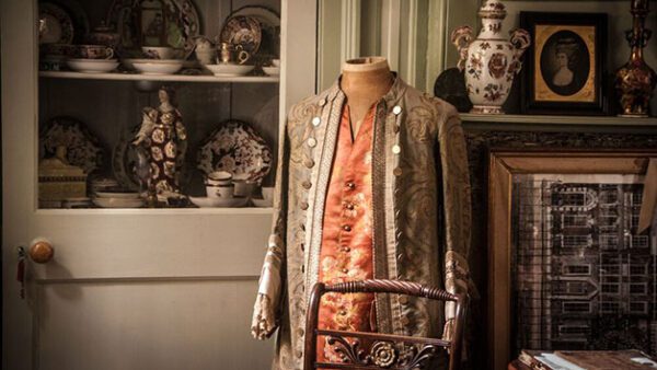 Shop the Online Antiques Collecting Course: Virtual Classroom Experience for Individuals - Image 3