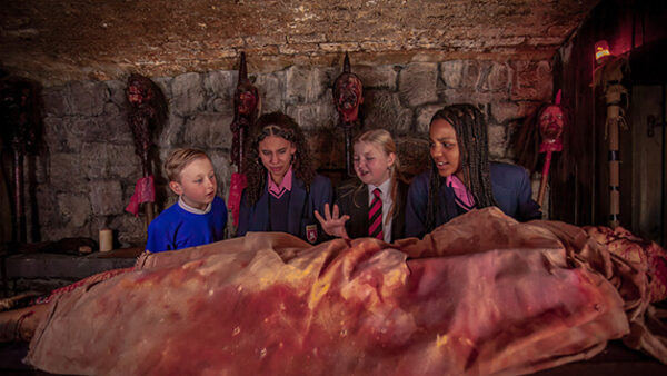 Shop the Family Package for Four: The London Bridge Experience and Tombs Tour