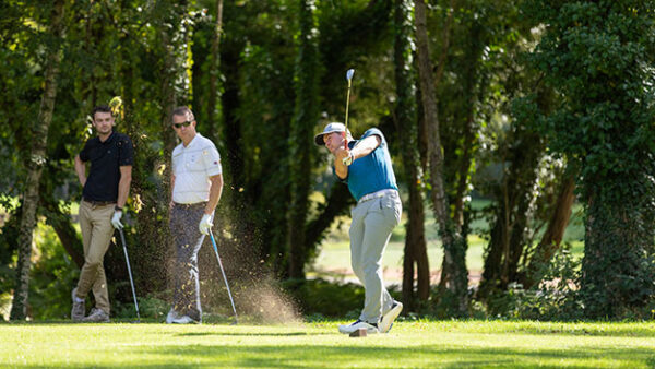 Shop: Exclusive Golf Experience for Two - 18-Hole Round at Paultons Golf Centre - Image 2