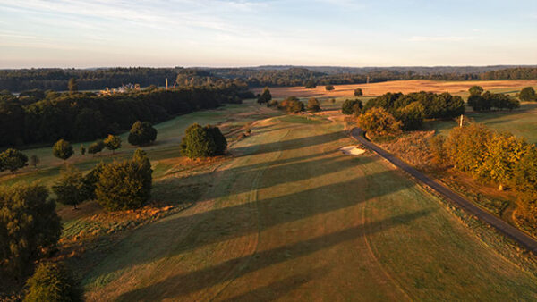 Shop: Exclusive Golf Experience for Two - 18-Hole Round at Paultons Golf Centre