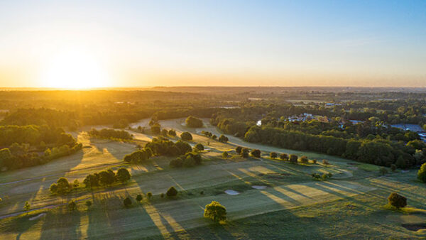 Shop: Exclusive Golf Experience for Two - 18-Hole Round at Paultons Golf Centre - Image 4