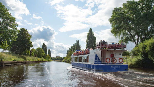 Shop the Exclusive York Sightseeing River Cruise Experience with Gourmet Dining and Prosecco for Two at Manahatta - Image 7