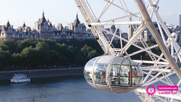 Shop the Thames High-Speed Boat Experience and London Eye Admission Package for Two - Image 5