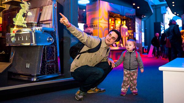 Shop Exquisite Experiences for Family Outings - Image 6