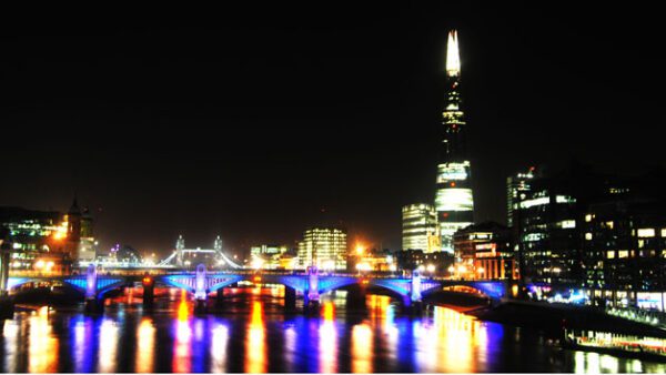 Shop the Exclusive London Night Photography Tour Experience for Two - Image 3