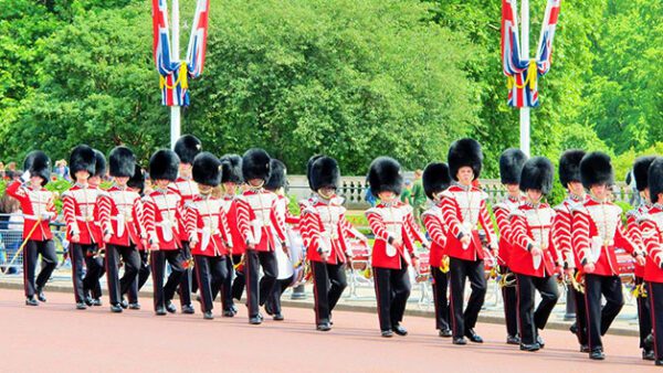 Shop Our Exclusive London Guided Walking Tour Package for Two - Image 2