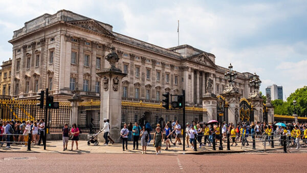 Shop the Exclusive Private Tour of Westminster, Whitehall, and Windsor Castle for Individuals - Image 3