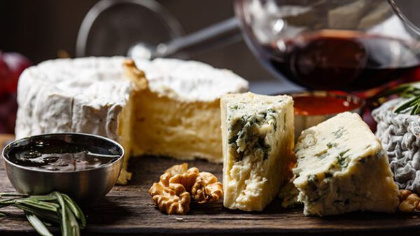 Shop the Exclusive London Culinary Experience: Private Food Tour with Alcoholic Beverages for Four - Image 3
