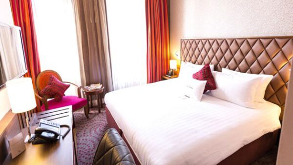 Shop the Exclusive Silver Theatre Ticket Package with Luxury Hotel Getaway in London for Two - Image 5