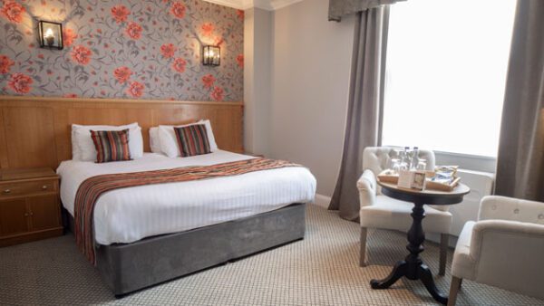 Shop the Ultimate Spa Retreat for Couples: Indulge in Treatments, Gourmet Lunch, and Dinner at Whittlebury Park - Image 4
