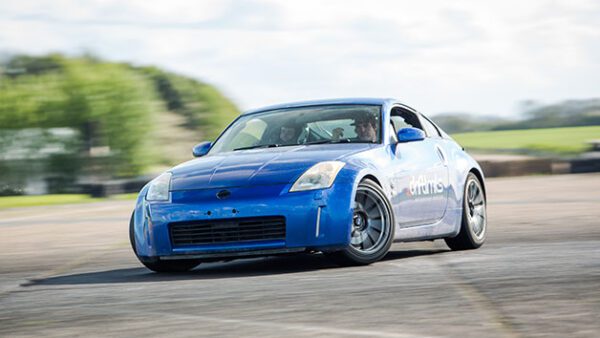 Shop the Ultimate Drift Battle Experience: BMW E90 Versus Nissan 350Z - 20 Laps Driving Adventure - Image 2