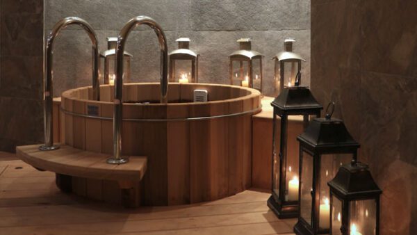 Shop the Exclusive Weekend Spa Day Experience for Two, Including Lunch and Treatment, at the Three Horseshoes Country Inn and Spa - Image 4