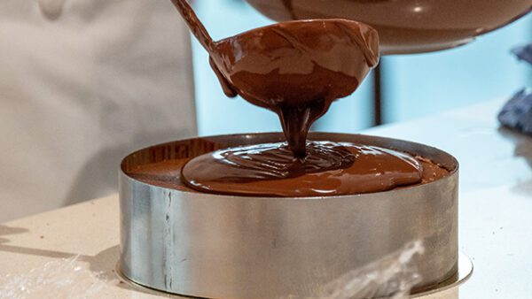 Shop the Premium Chocolate Mini Masterclass Experience - Image 4